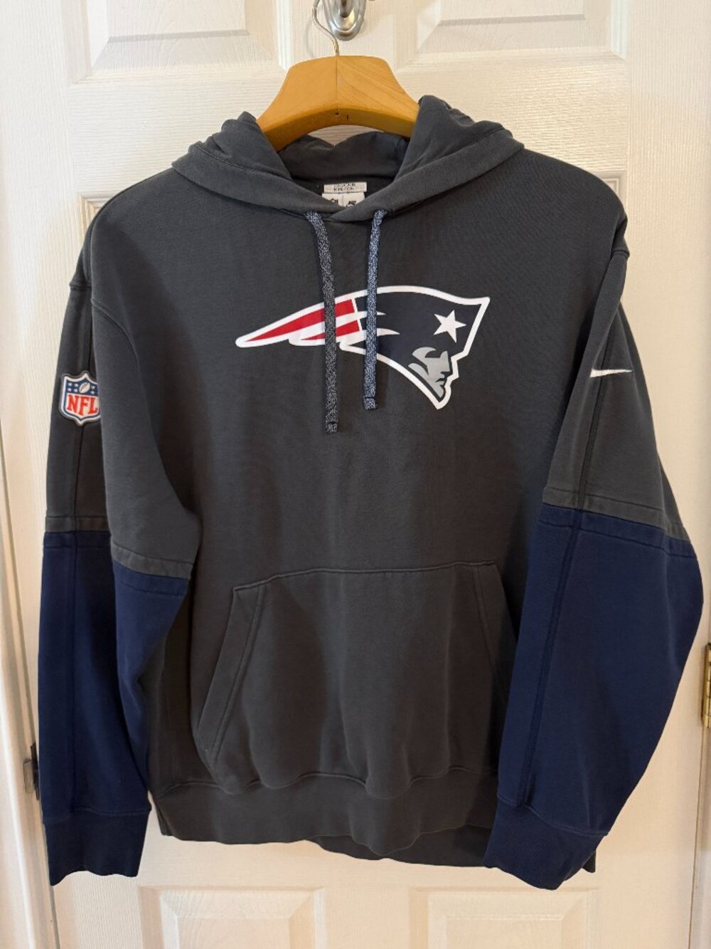 New England Patriots Official Team Issued Hoodie Sweatshirt Nike Size Large